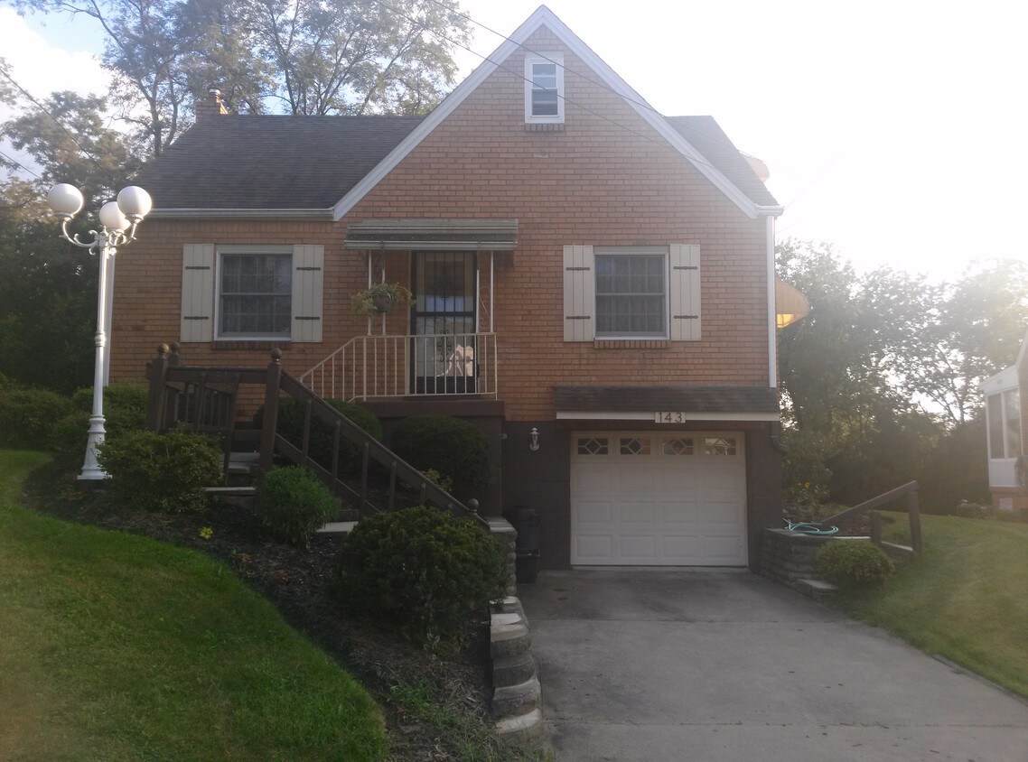 143 Gardenia Dr, Turtle Creek, PA 15145 House Rental in Turtle Creek