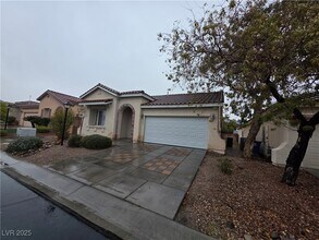 Building Photo - 8240 Aurora Peak Ave