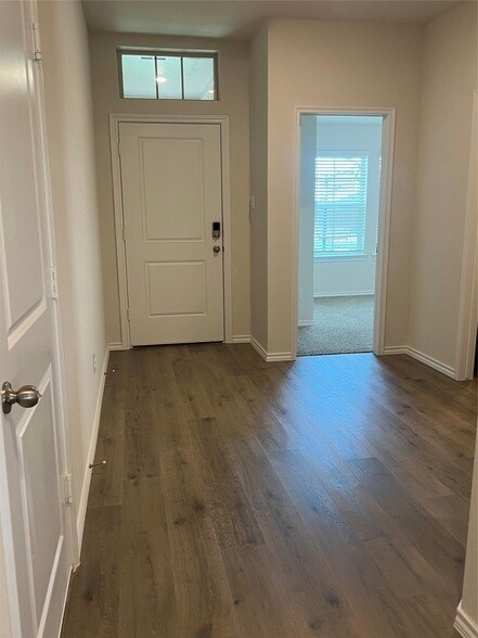 Building Photo - 4100 Malachite Dr