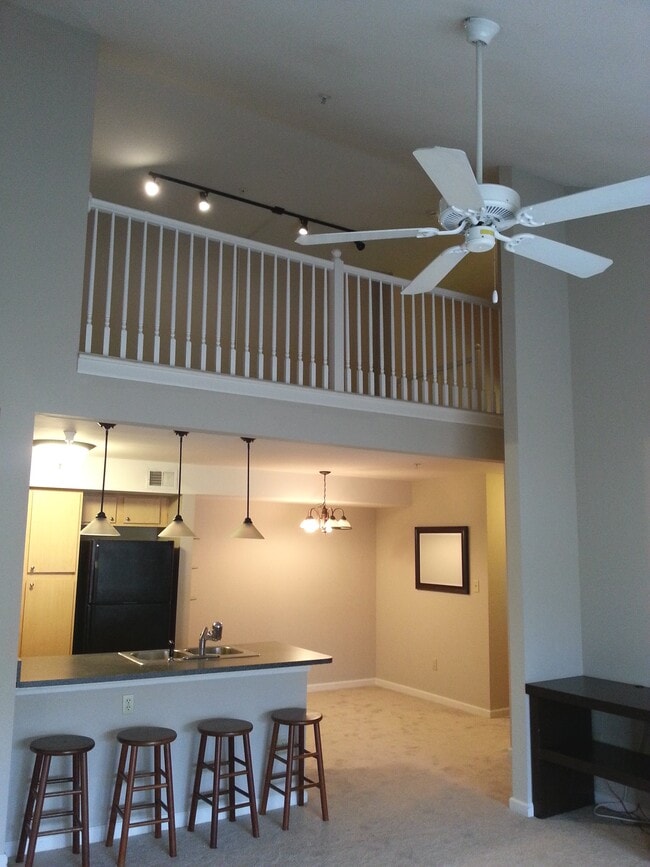 Loft - 704 Bristol Village Dr