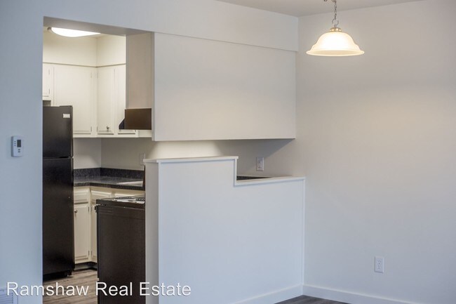 Foto del edificio - 2 br, 1 bath Apartment - 111 W. Park St