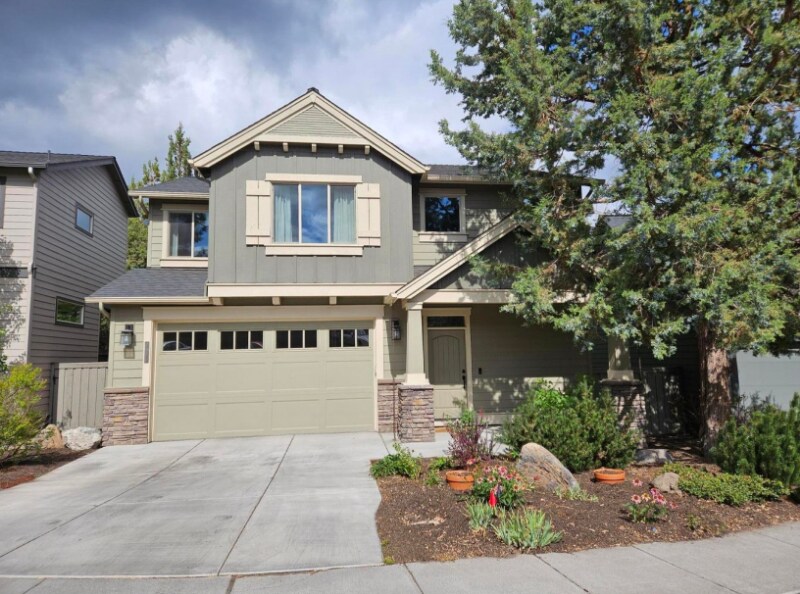 Foto principal - 2380 NW Debron Ln