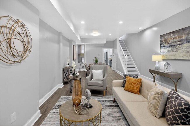 Foto del edificio - wonderful 3BR 1.5 Bath in the H st Corridor