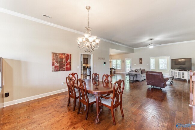 Foto del edificio - 114 Rushing Brook Dr