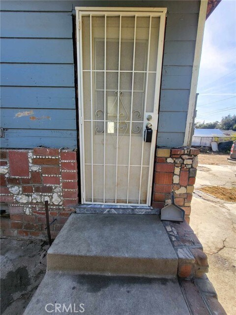 Building Photo - 4093 Dwight Ave