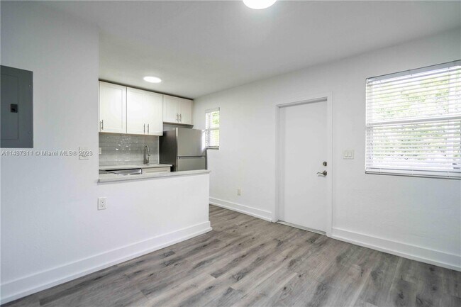 Foto del edificio - 1950 NW 2nd Ct