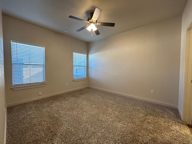 Foto del edificio - Beautiful Townhome in South Lubbock!