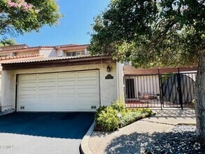 Building Photo - 1110 Las Riendas Way