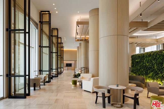 Building Photo - 2025 Ave of the Stars