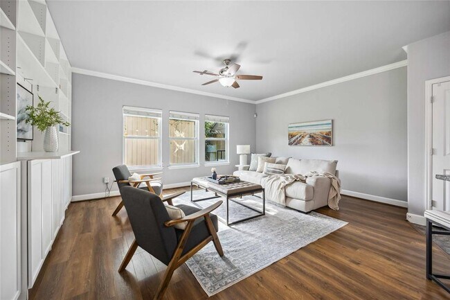 Foto del edificio - 4326 Darter St