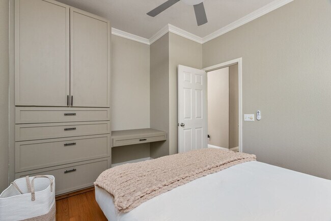 Foto del edificio - 5442 Toucanet Ct