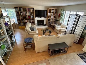 Building Photo - 3248 Petunia Ct
