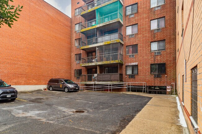 Building Photo - 14034 34th Ave