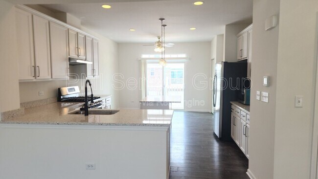 Foto del edificio - 4444 Monroe Ct