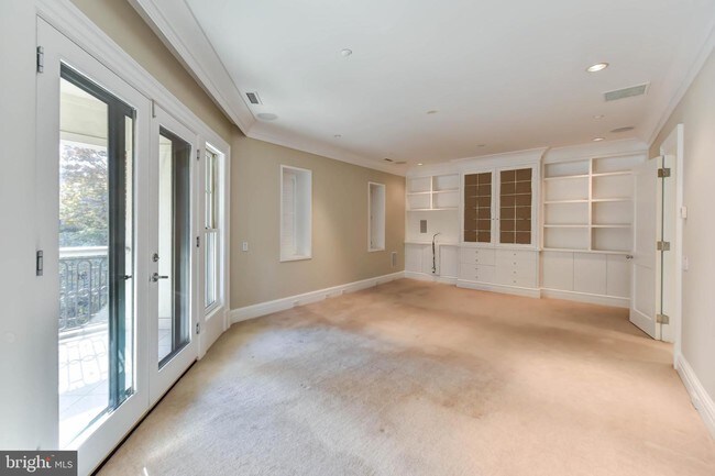 Foto del edificio - 2733 Cathedral Ave NW
