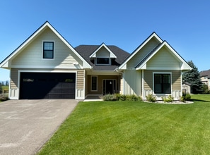 Building Photo - 1228 Quail Ridge Dr