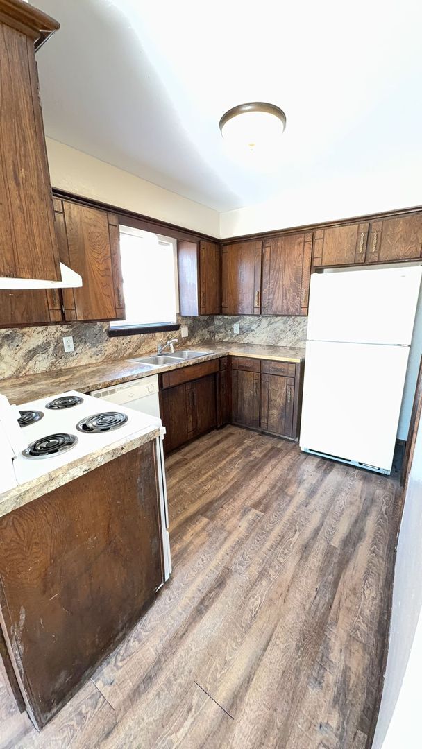 Foto del edificio - 2 Bedroom 1.5 Bath Duplex