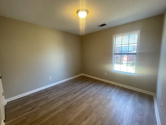 Foto del edificio - Beautiful 2 bedroom 2 bathroom