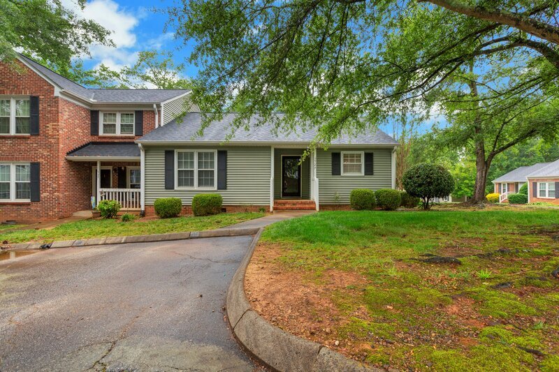 Photo - 529 Wentworth Street - 1