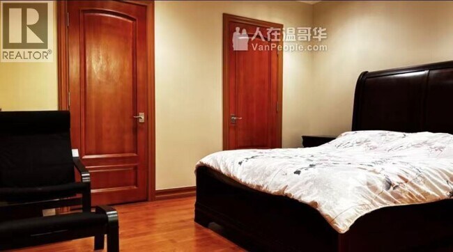 Photo du bâtiment - 6708 Cypress St