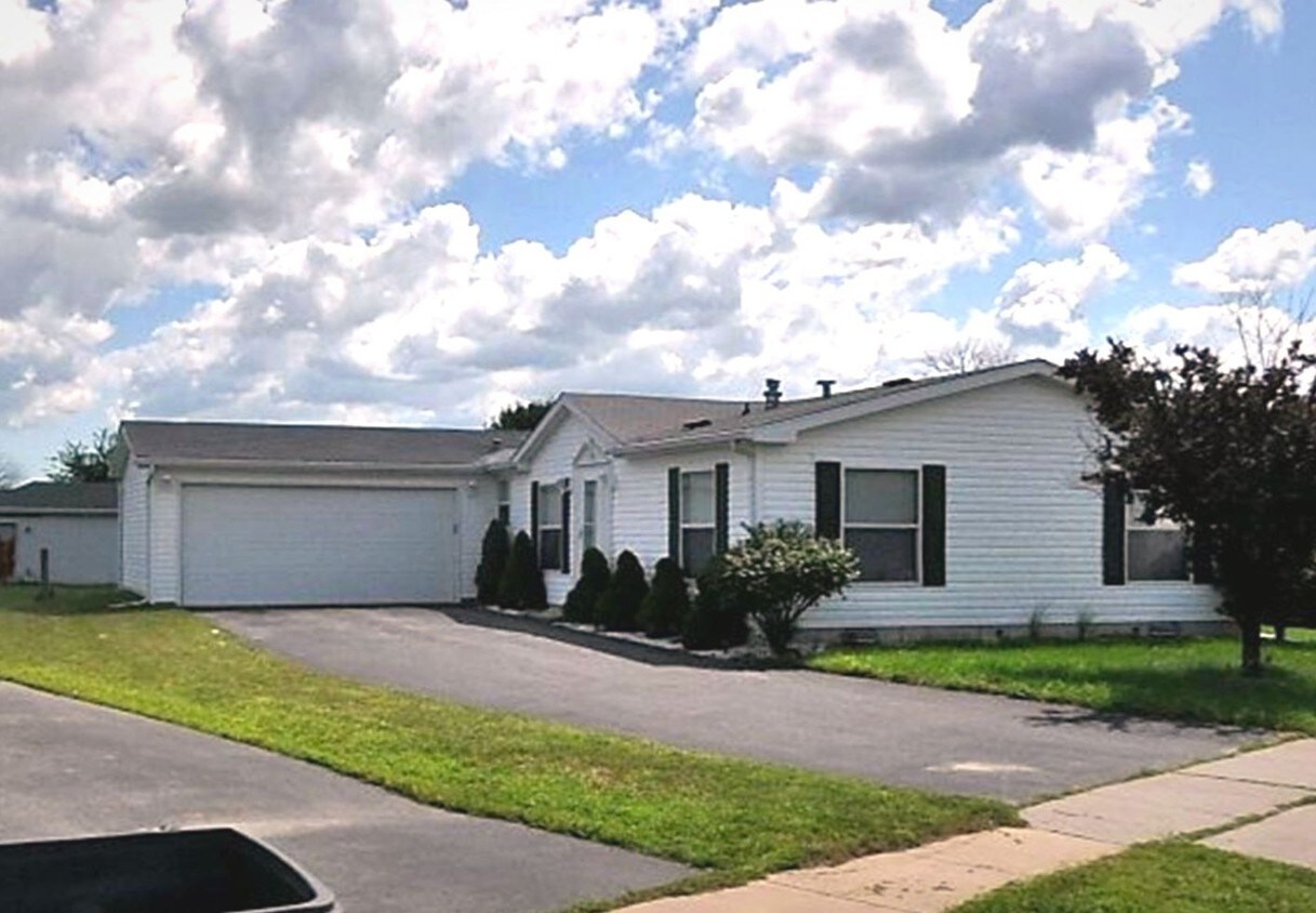 Primary Photo - 1225 Greystone Pkwy