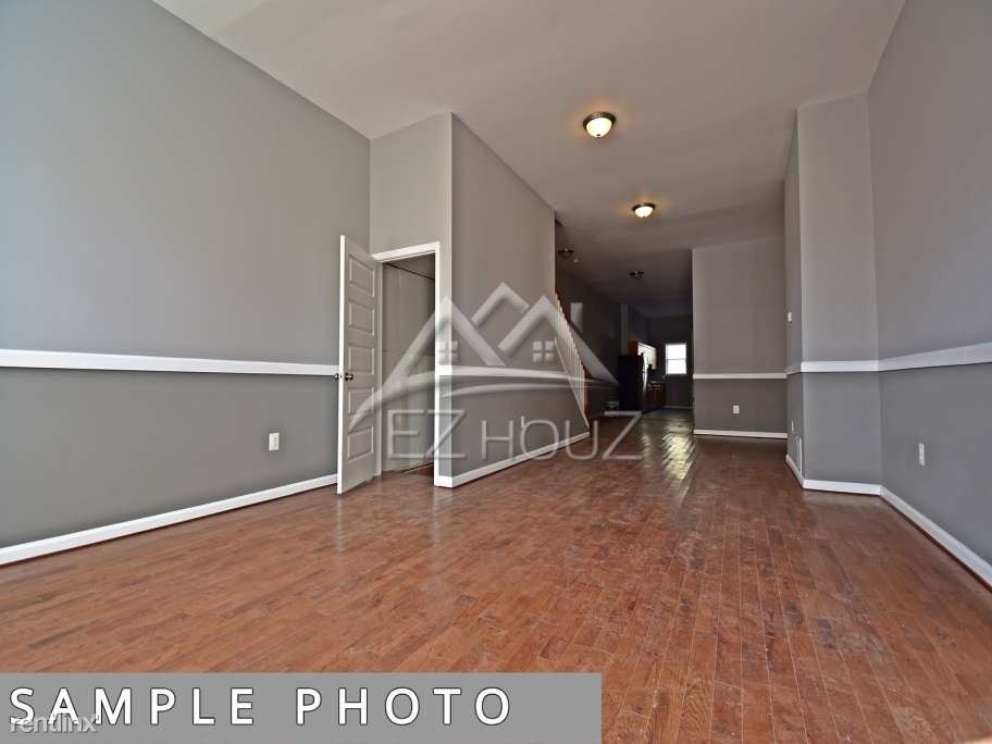 Primary Photo - 3 br, 1 bath House - 118 South Tremont Road