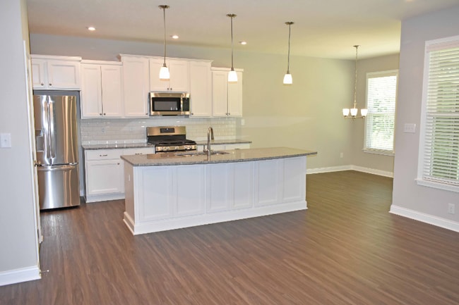 Building Photo - 3858 Elkhorn Wy