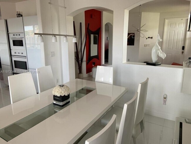 Foto del edificio - 7586 NW 113th Path