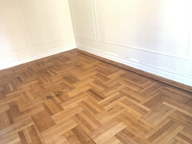 Foto del edificio - 672 Ocean Ave