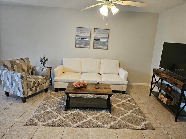 Foto del edificio - 220 Park Blvd N