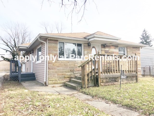 Building Photo - 2847 HILLSIDE AVENUE