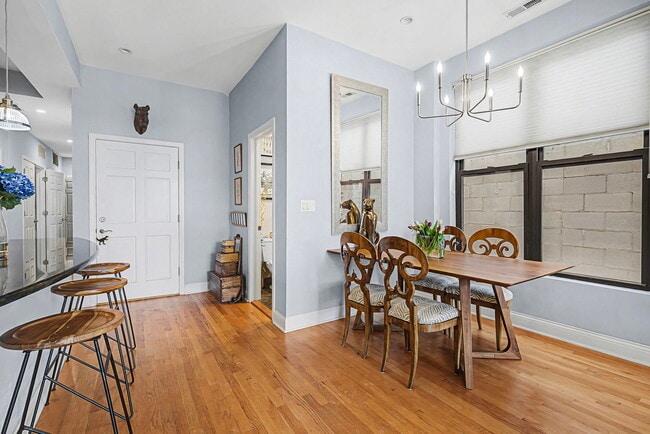 Foto del edificio - 1640 W Ohio St