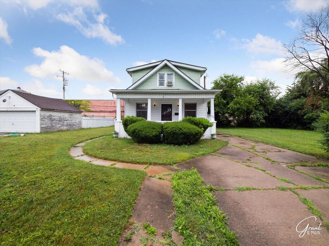 Foto principal - 14702 Winthrop St