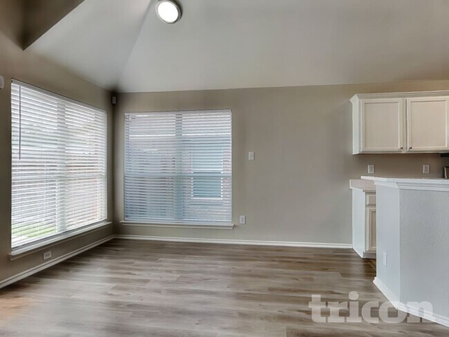 Foto del edificio - 132 Tall Meadow St