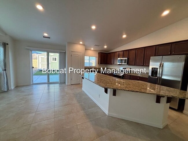 Foto del edificio - 100 Deschutes Dr