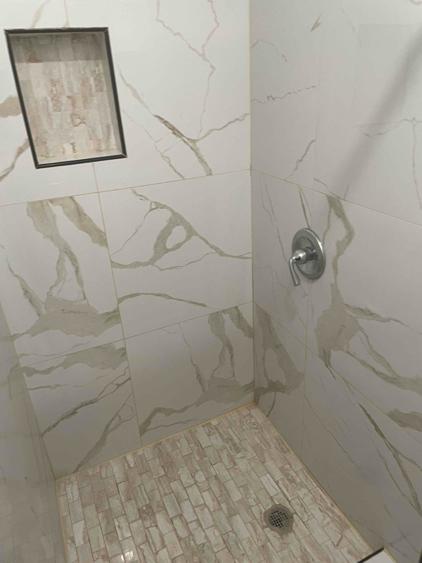 Foto del edificio - 3417 Bahama Dr