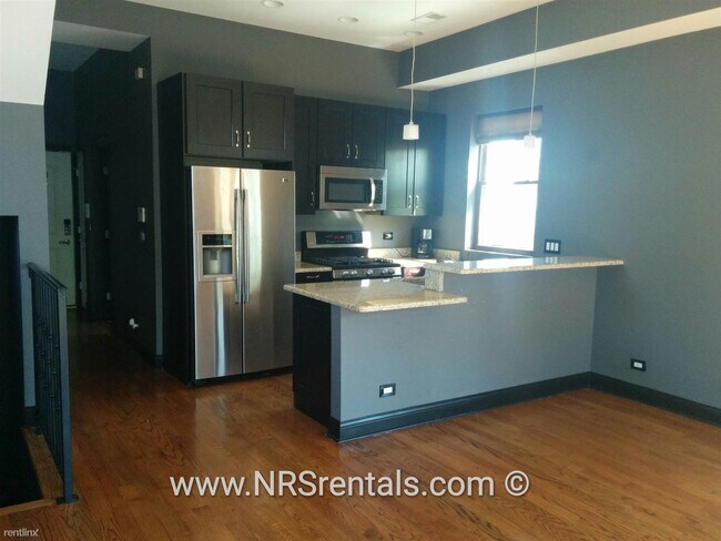 Building Photo - 2 br, 2 bath Apartment - 1701 N Campbell Ave