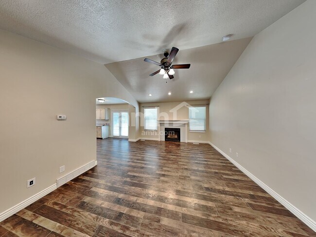 Foto del edificio - 7585 S 2050 E