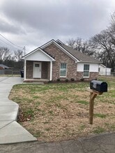 Building Photo - 98 Dawn Dr