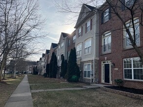 Building Photo - 22938 Rose Quartz Square