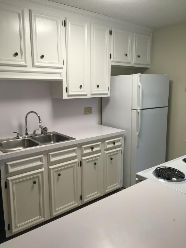 Building Photo - 900 Beresford Ct