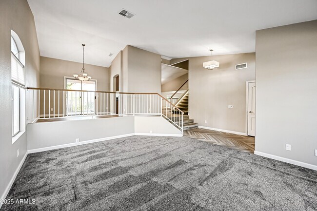 Foto del edificio - 2633 E Nance St