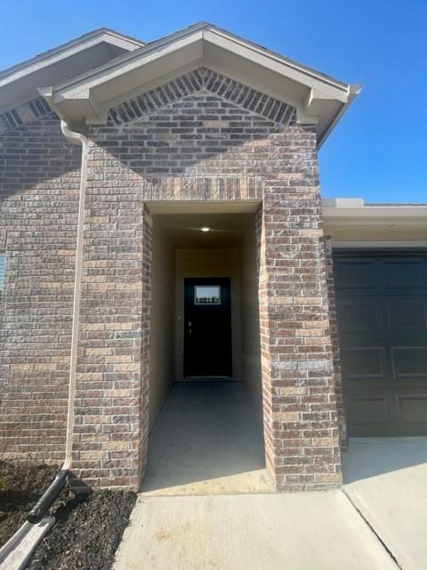 Building Photo - 907 W Nursery Rd