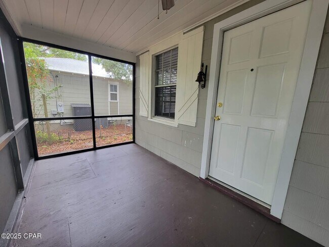 Foto del edificio - 3204 W 16th St