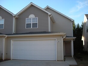 Building Photo - 183 Clusters Cir