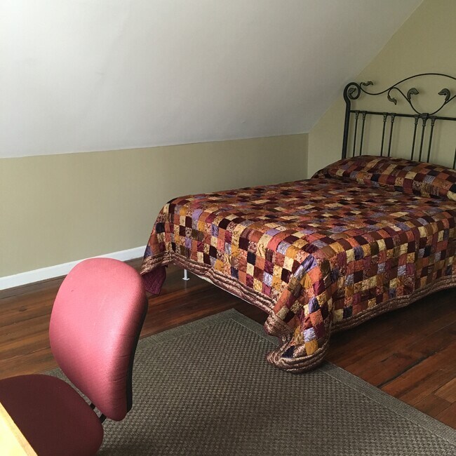 Bedroom 2 - 165 Broad St