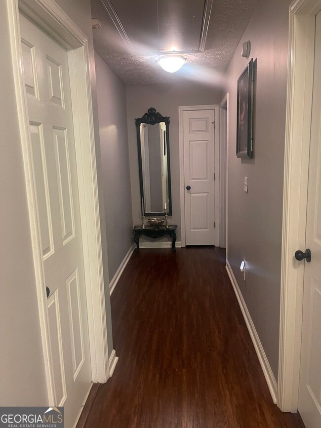 Building Photo - 4030 Villager Way