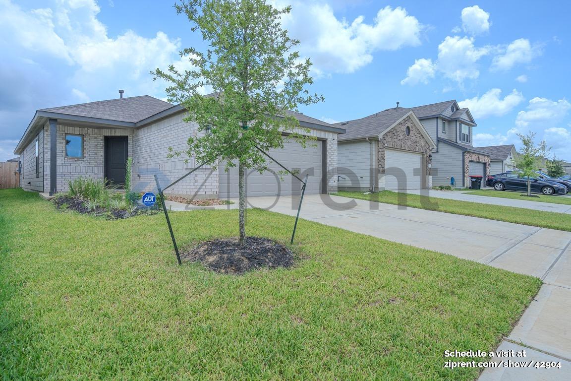 Primary Photo - 21734 Rustic River Ranch Ave