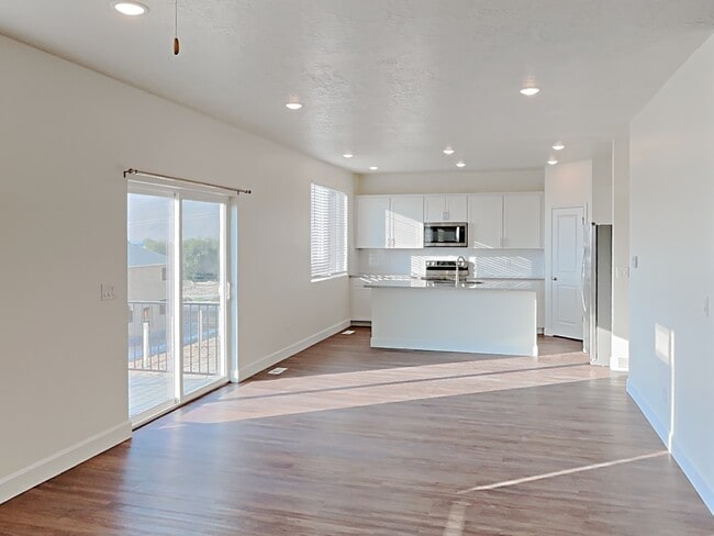 Building Photo - 1175 Wagon Way