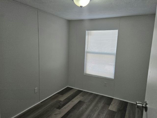 Foto del edificio - 10830 Leanne Dr